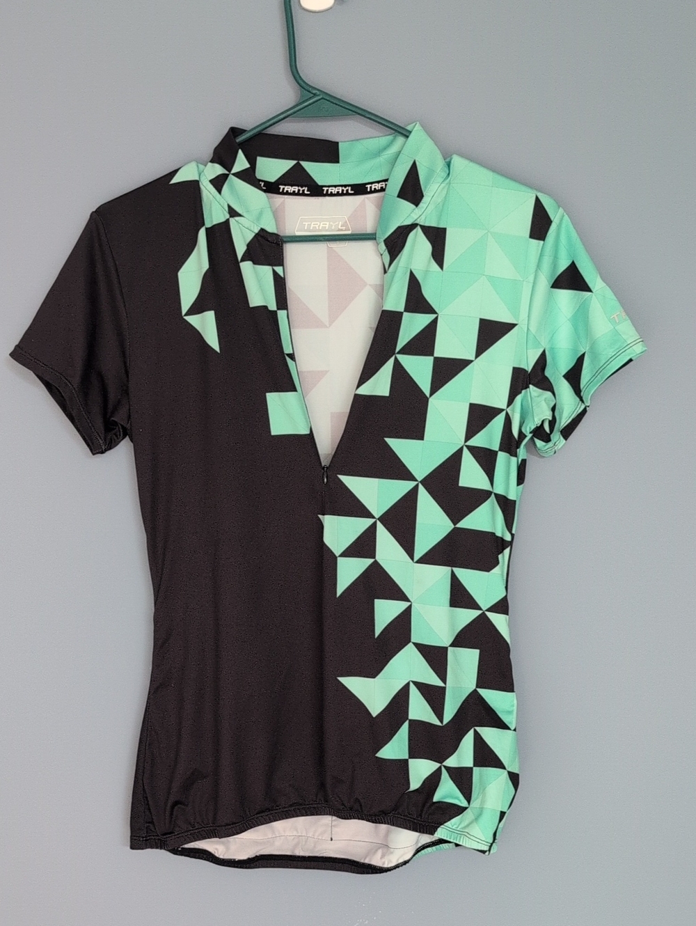 Trail Women's Mint & Black Short Sleeve Cycling Jersey - Performance Fit